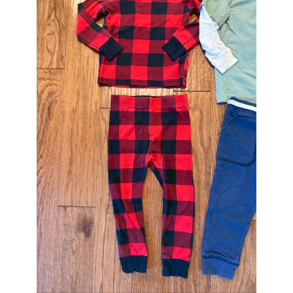 Boys 2t Carters Children’s Place outfit pajama bundle